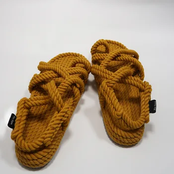 2022 v létě nové hluboké ploché hnědé konopný provaz boty 43 velikost designer s stejném stylu dámské tkané sandály