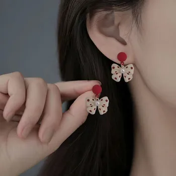 Módní Korejské Motýl Pearl Náušnice Pro Ženy Osobnosti Vintage Šperky Příslušenství Módní Houpat Náušnice 2022 Nový Trend