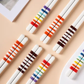 Duha-barevné Pruhované Keramické Hůlky Domů Kostní porcelán Hůlky Non-slip Sushi Stick Kuchyňské Nádobí, Příslušenství